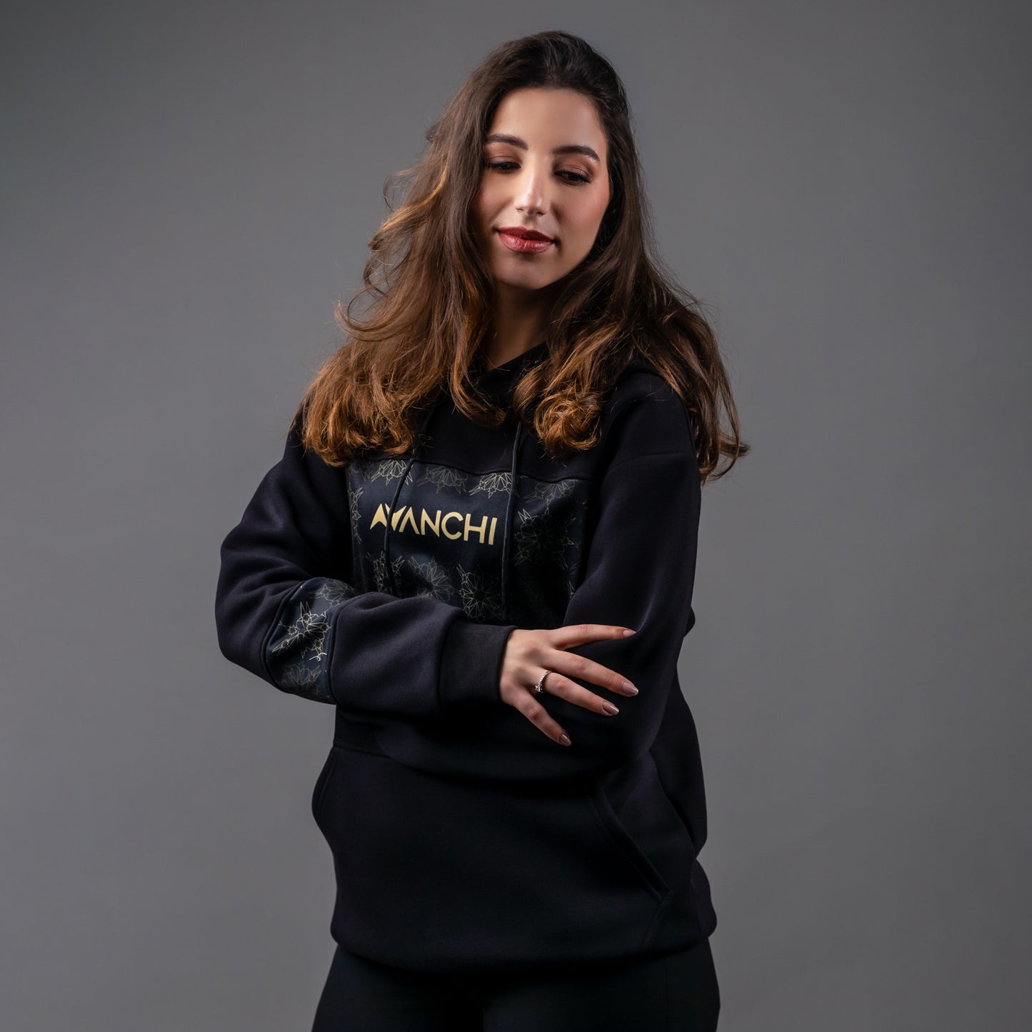 AVANCHI ATLAS LION BLACK HOODIE